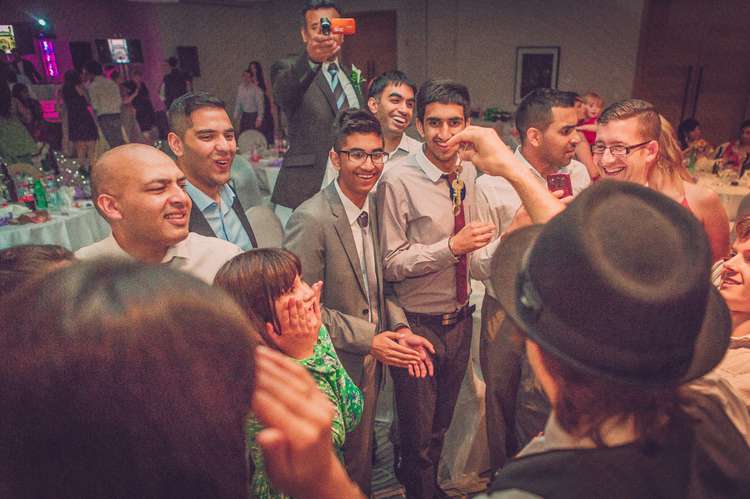 6 Magicians that will Wow your Guests on your Big Day